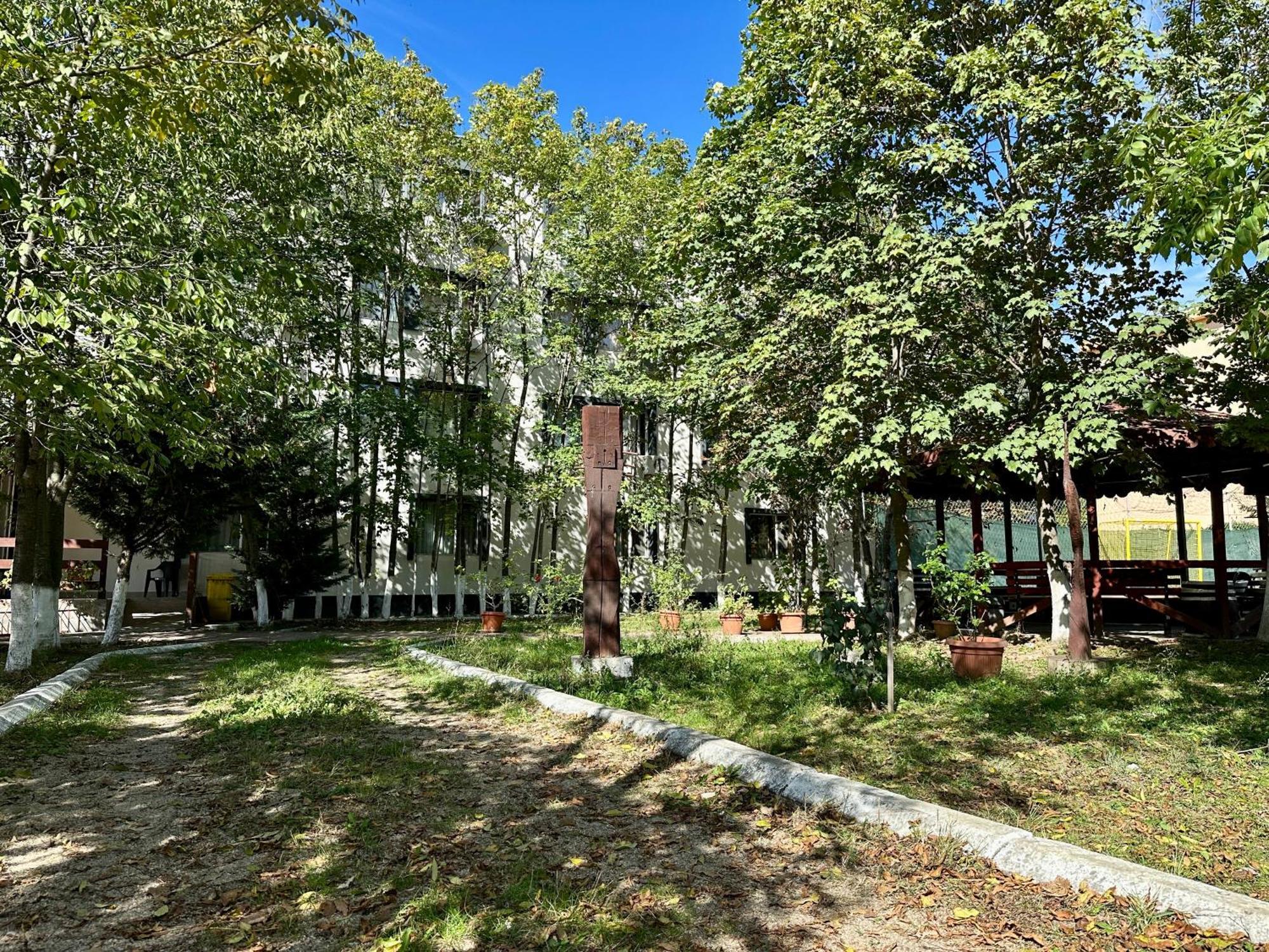 Hostel Horia Plopeni Kültér fotó