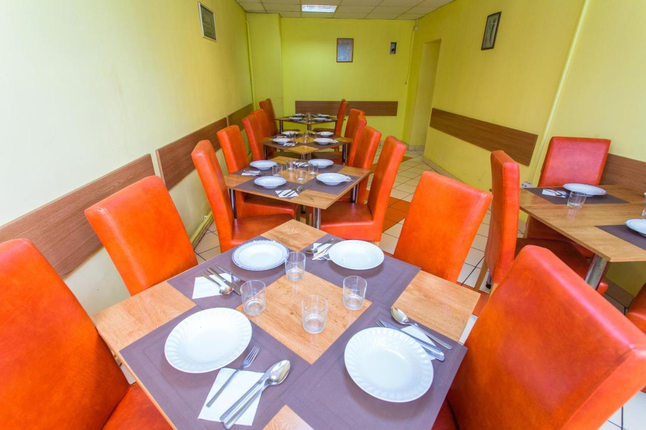 Hostel Horia Plopeni Kültér fotó