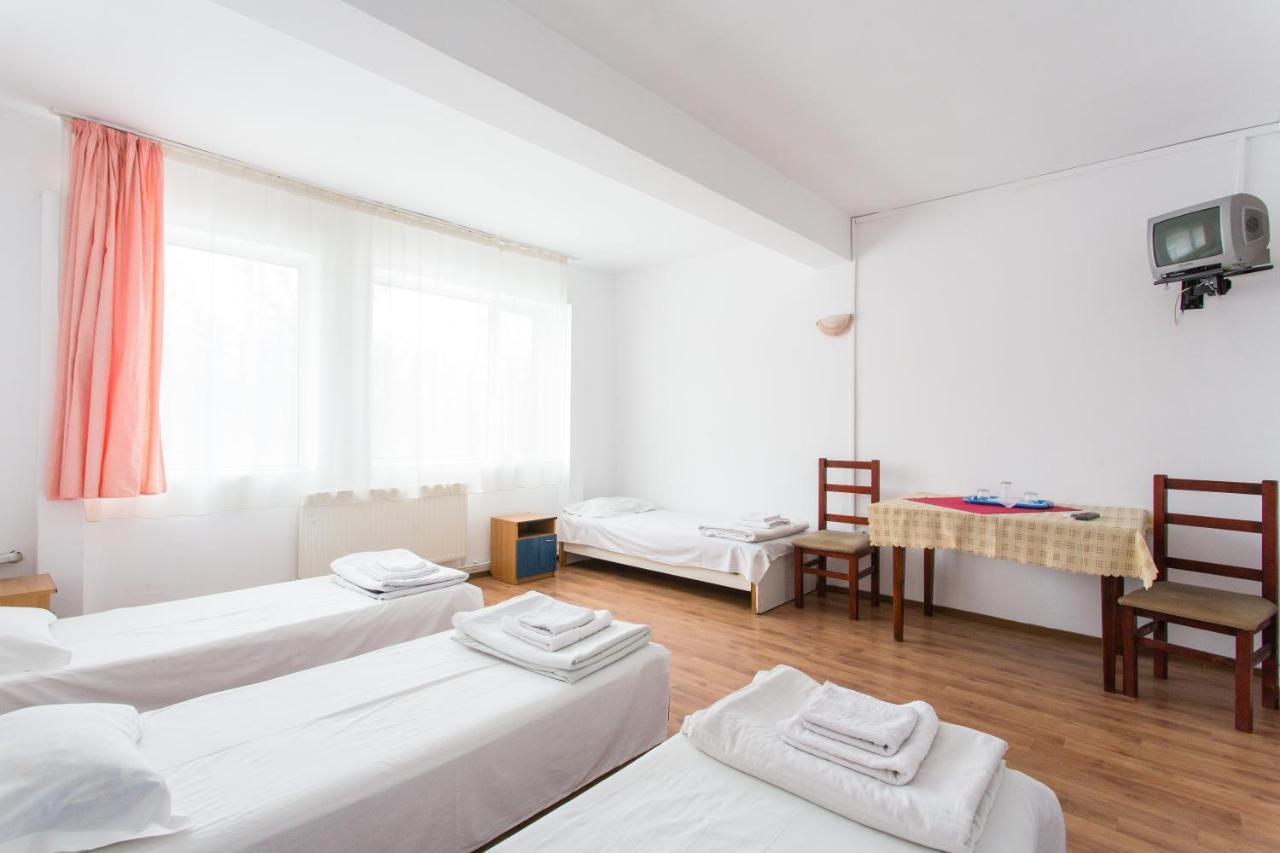 Hostel Horia Plopeni Kültér fotó