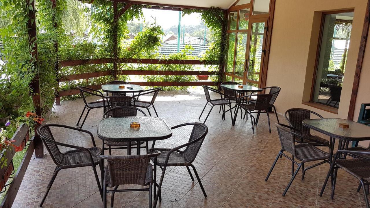 Hostel Horia Plopeni Kültér fotó