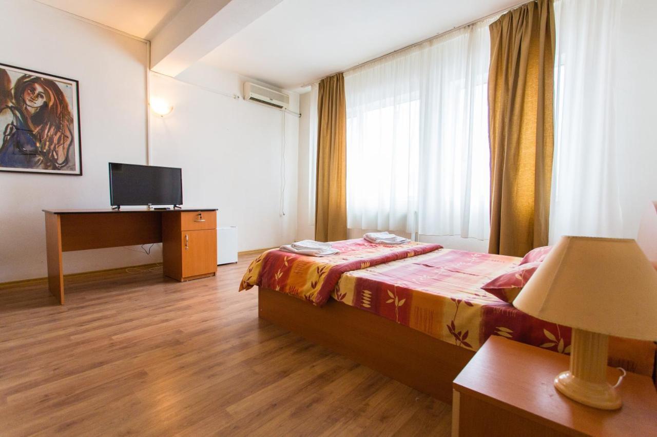 Hostel Horia Plopeni Kültér fotó