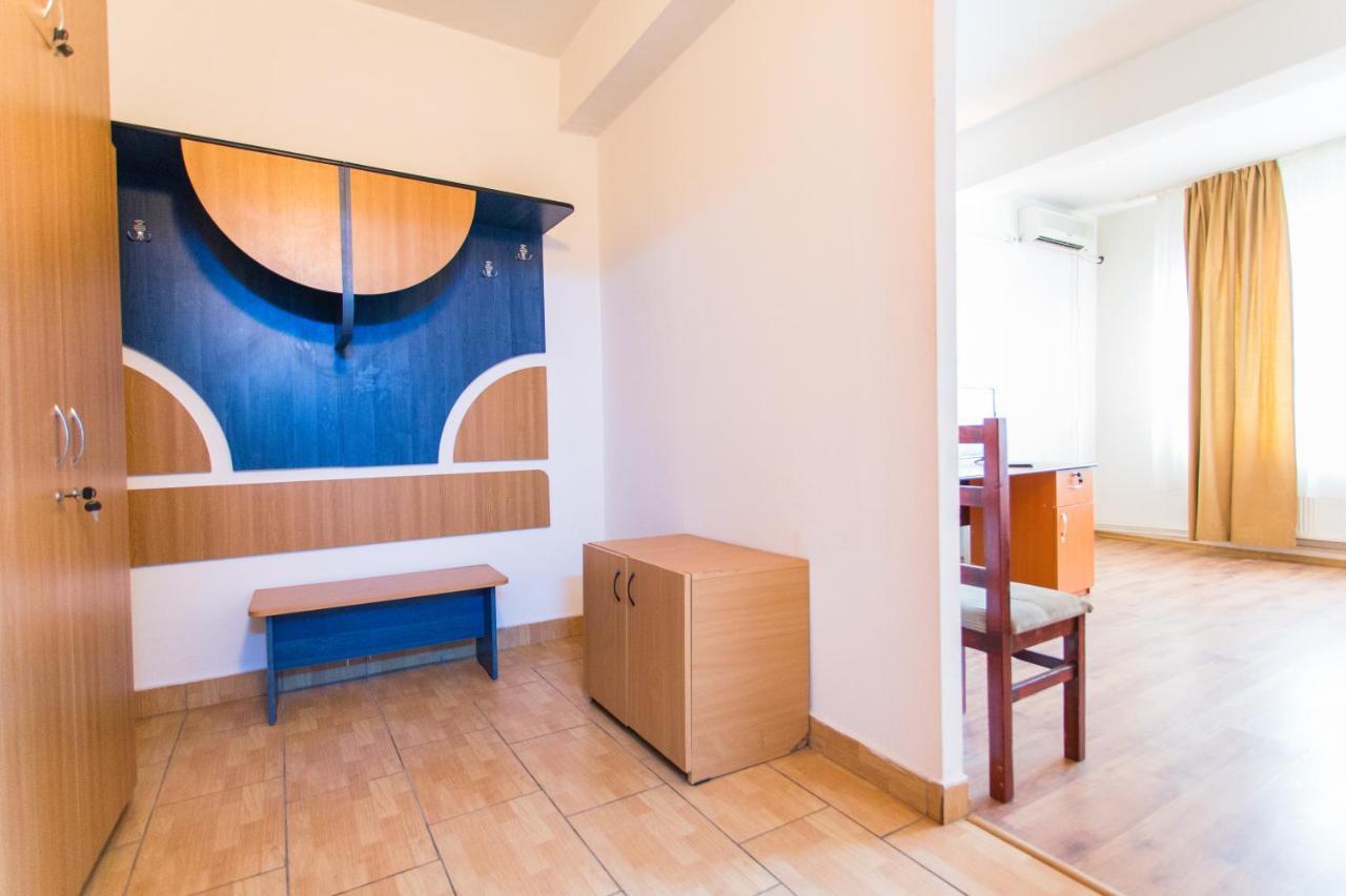 Hostel Horia Plopeni Kültér fotó